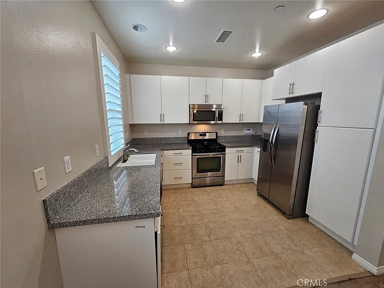 316 Orange Blossom — Photo 12