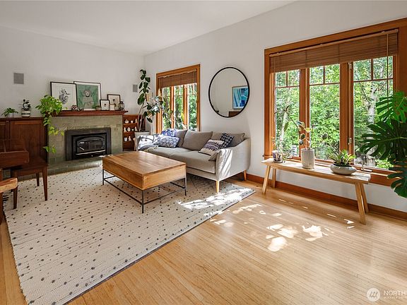 5th image of 164 McGraw Street