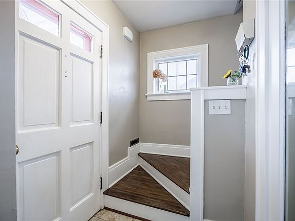 3rd image of 1025 Genesee Park Blvd