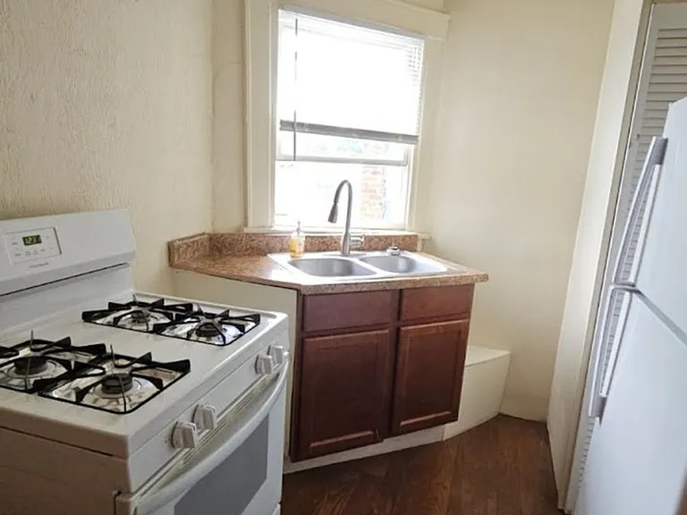 55 E Main St #7 — Photo 6