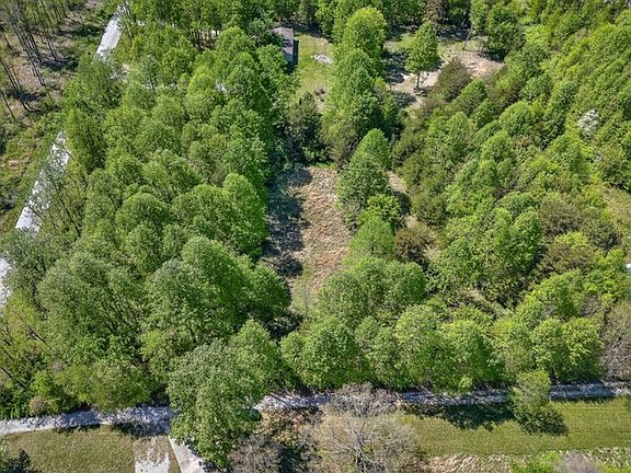3rd image of Coal Bank Rd