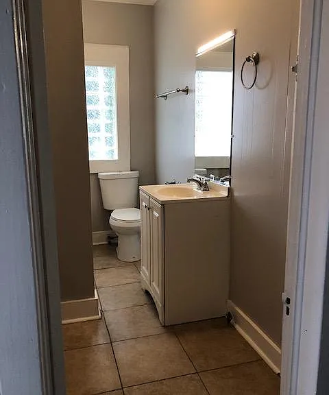 406 S Jefferson St — Photo 9