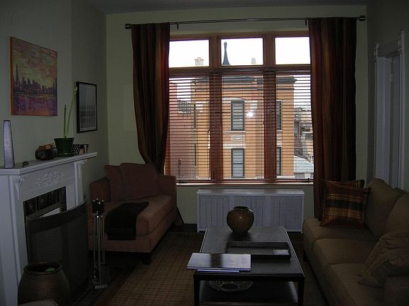 2nd image of 2049 N Clifton Ave APT 3