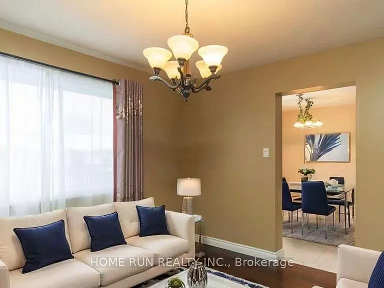 2067 Legrand Cres — Photo 4