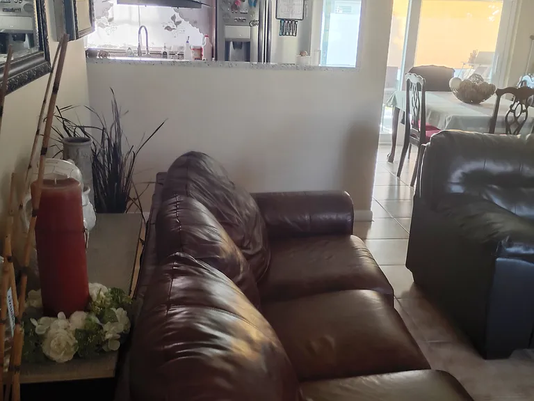 1751 Kenilworth Dr — Photo 10