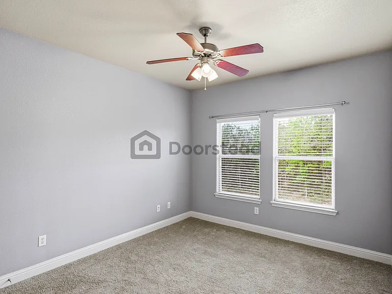 4803 Pecan Springs Rd #B — Photo 13