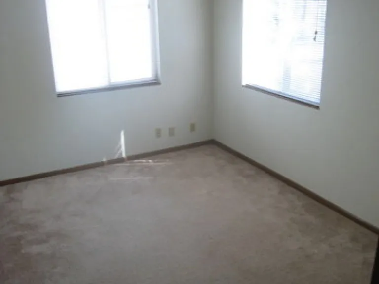 3369 & 3377 N Oakland Ave — Photo 8