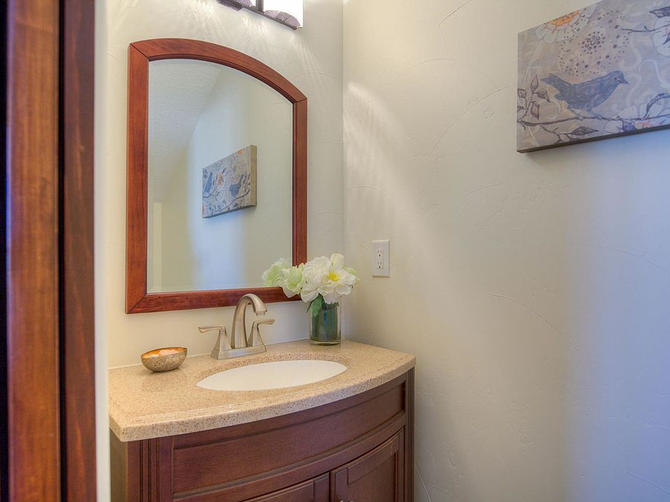 1st image of 1010 Lead Ave SW #3B-2BA-1800SQFT