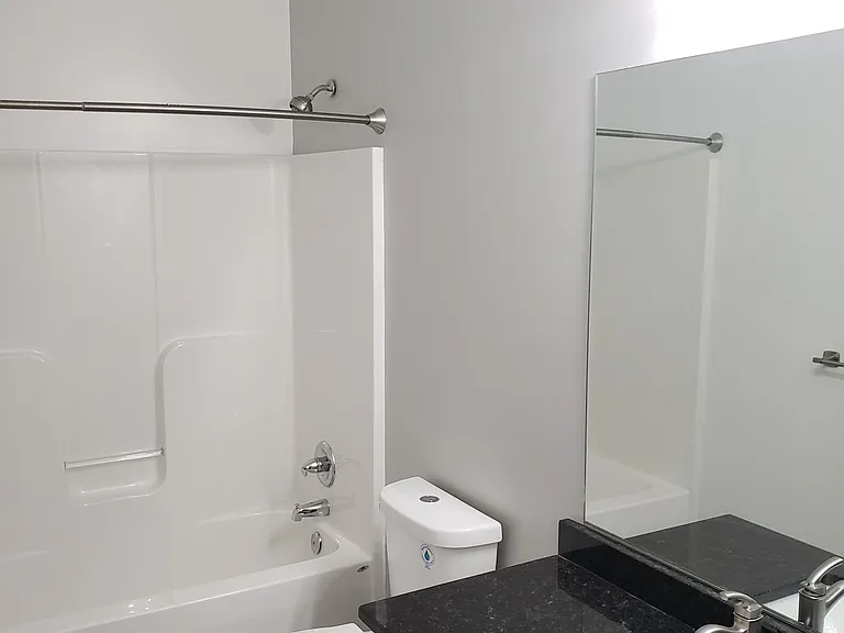 8327 N Nodaway Ave #8327 — Photo 2