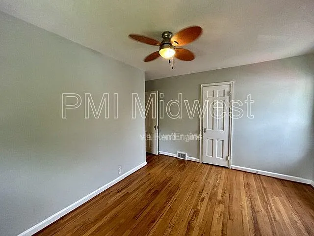 5663 N Illinois St — Photo 22