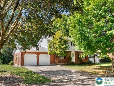 2734 Andrea Dr, Allentown, PA, 18103