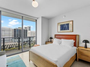 11 NE 6th St #Id1373693p, Miami, FL 33132