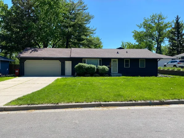 8641 Kell Ave S, Bloomington, MN 55437