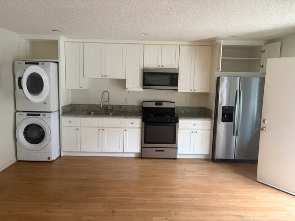 4675 N Bellflower Blvd #3, Long Beach, CA 90808