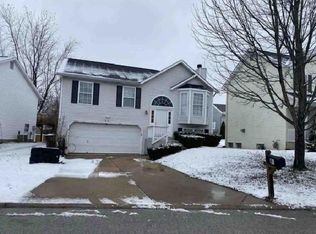 80 Woodlake Ct, Lake Saint Louis, MO 63367