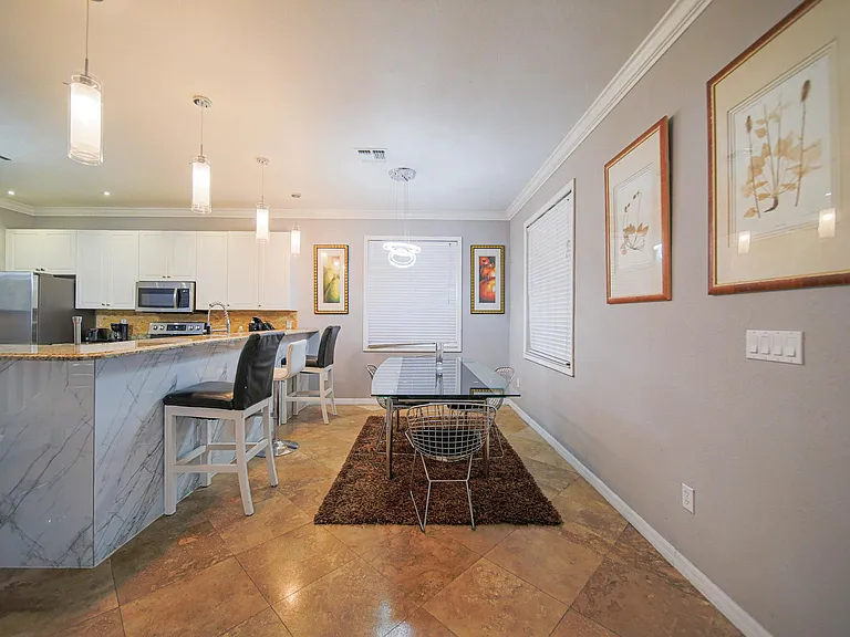 8659 Pegasus Dr — Photo 5