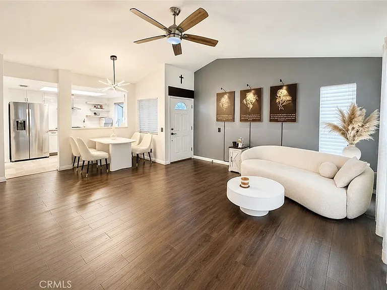 2444 Paseo Circulo — Photo 2