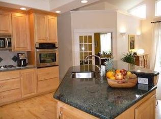 2585 Braewood Ln, Eugene, OR 97405