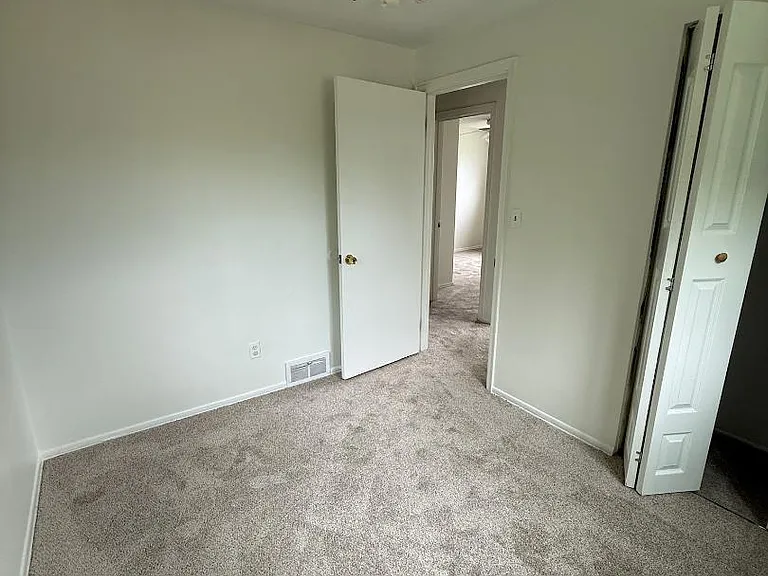Unit Photo