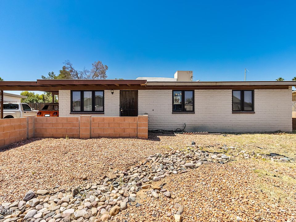 1st image of 201 E SAGUARO Street