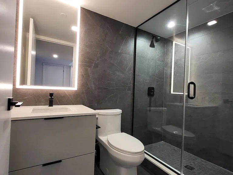 609 Sherbourne St #901 — Photo 14