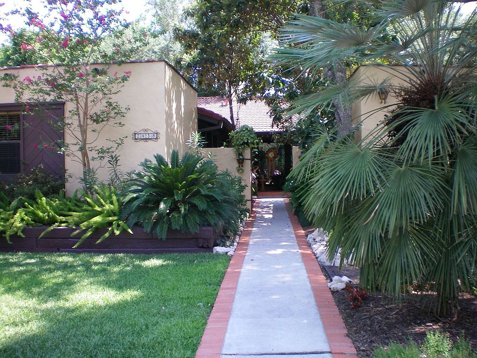 Entry Walkway
