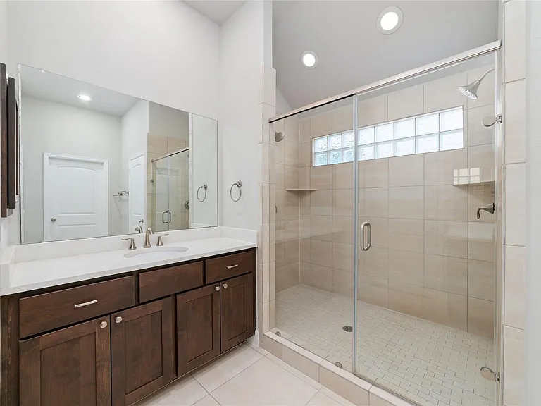 5020 Dickson St — Photo 21