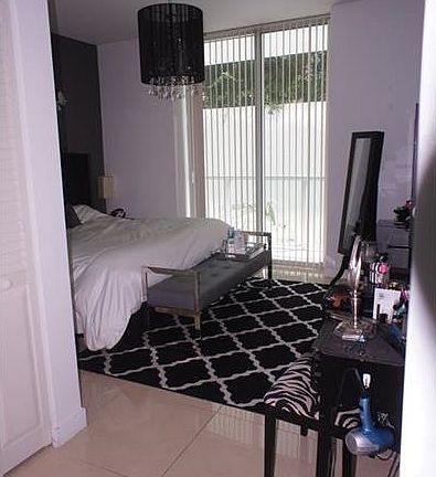4th image of 1111 SW 1st Ave APT 1119-N