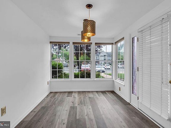 4th image of 38 Laurel Path Ct #2