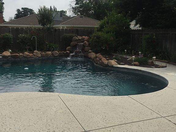 2nd image of 546 W Donna Dr