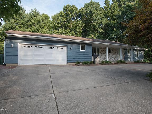 2nd image of 177 Briars Farm Ln