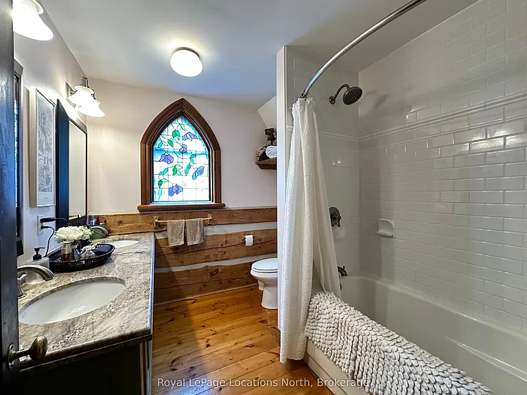 115 Tyrol Ave — Photo 19