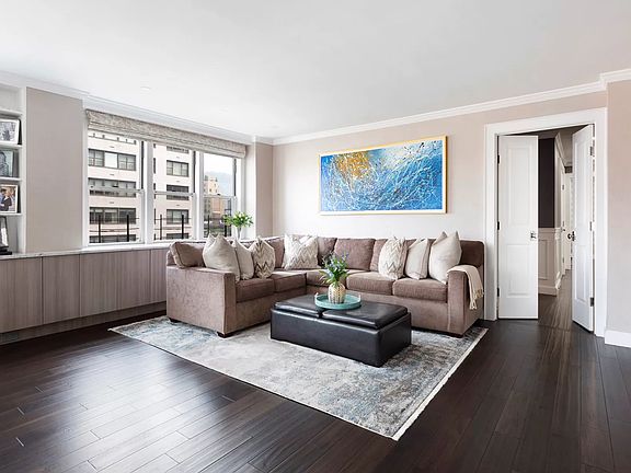 2nd image of 174 E 74th St #14AG