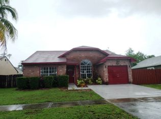 1221 SW 86th Ave, Pembroke Pines, FL 33025