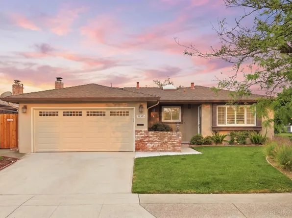 38333 Corrigan Ct, Fremont, CA 94536