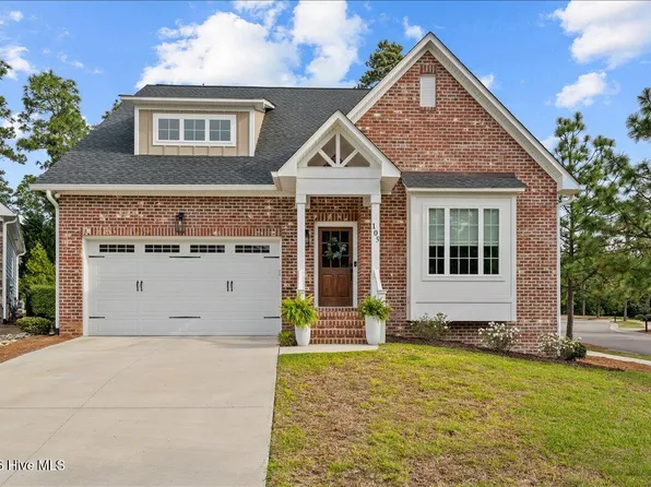 105 Sundew Court, Southern Pines, NC 28387
