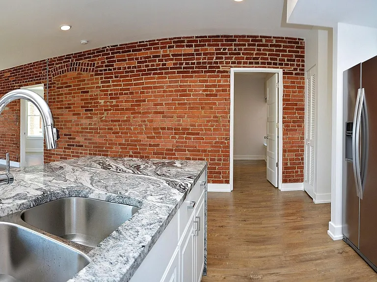 829 N Pennsylvania St #2B — Photo 9