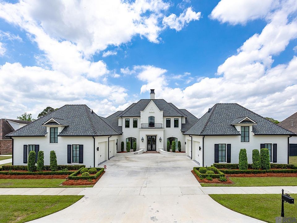 1st image of 18238 Woodland Cove Dr