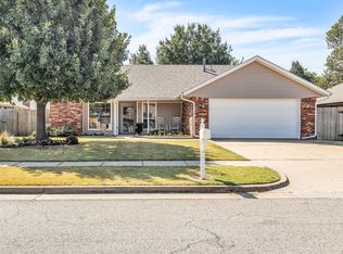 2116 Stepping Stone Trl, Edmond, OK 73013