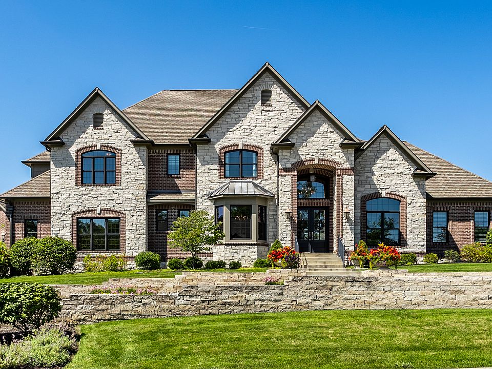 1st image of 6760 Wellington Cir