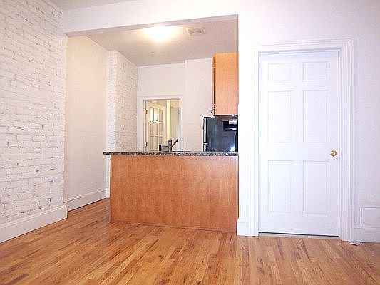 4th image of 343 W 20th St APT 3