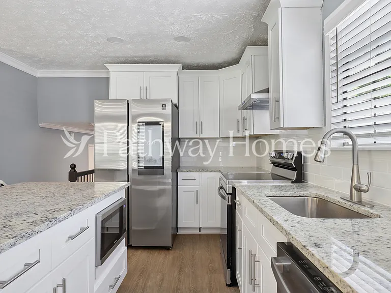 4254 Southvale Dr — Photo 7