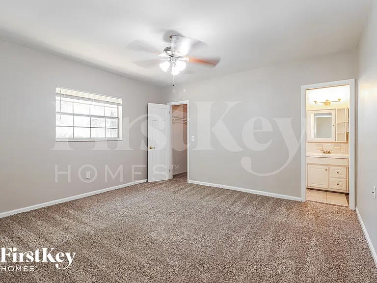 14300 Iroquois Ave — Photo 11