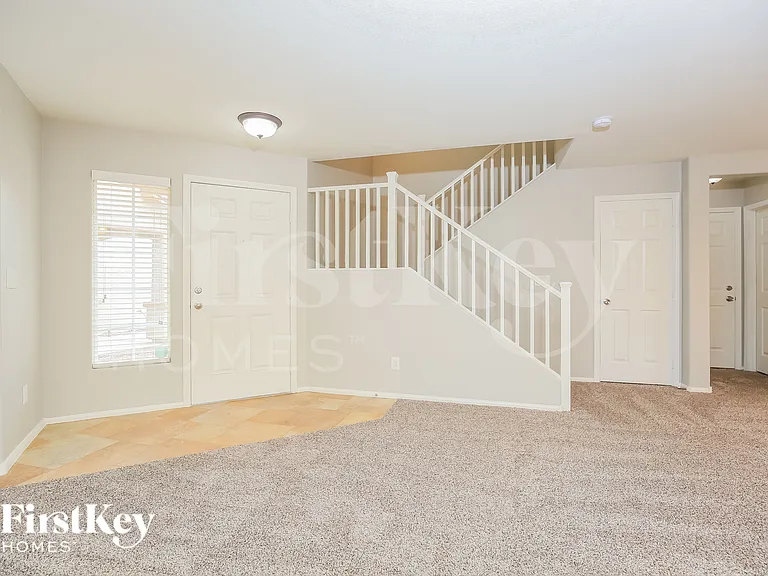 6478 Fulton Meadows Ave — Photo 2