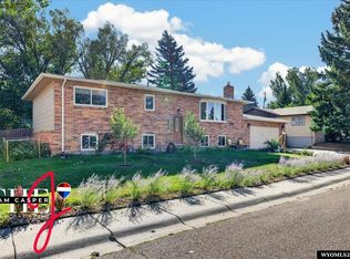 1301 Manor Dr, Casper, WY 82609