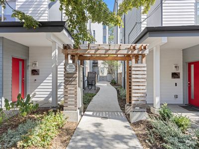 3126 Wetmore Avenue S #B, Seattle, WA, 98144