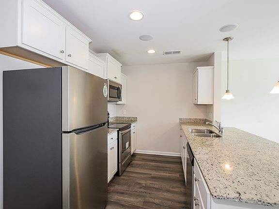 5th image of 4054 Thimbleberry Dr