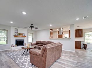 9814 Peterson Rd, Needville, TX 77461