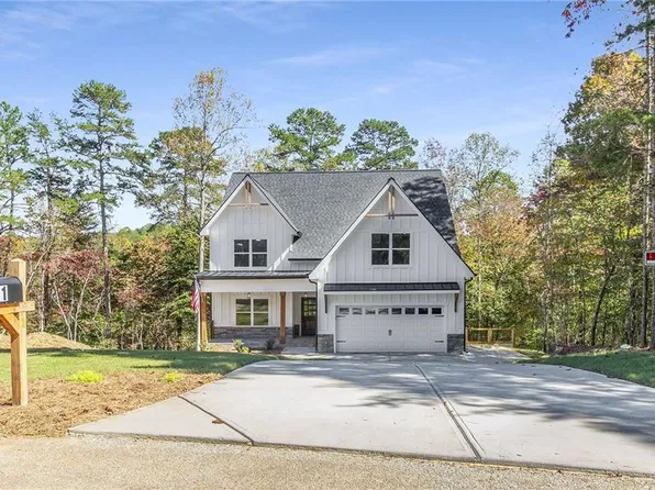 301 Kissimmee Trl, Cornelia, GA 30531