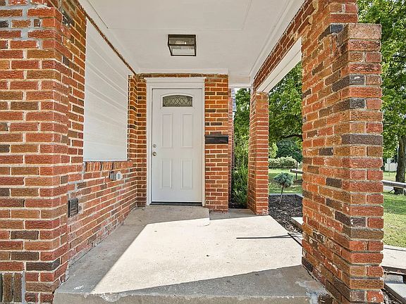 3rd image of 1704 Cairo Ave